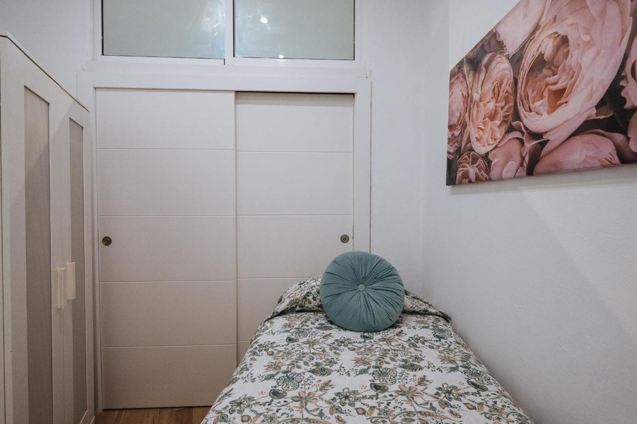 Divi Apartments Martinez Montanes Seville Exterior photo