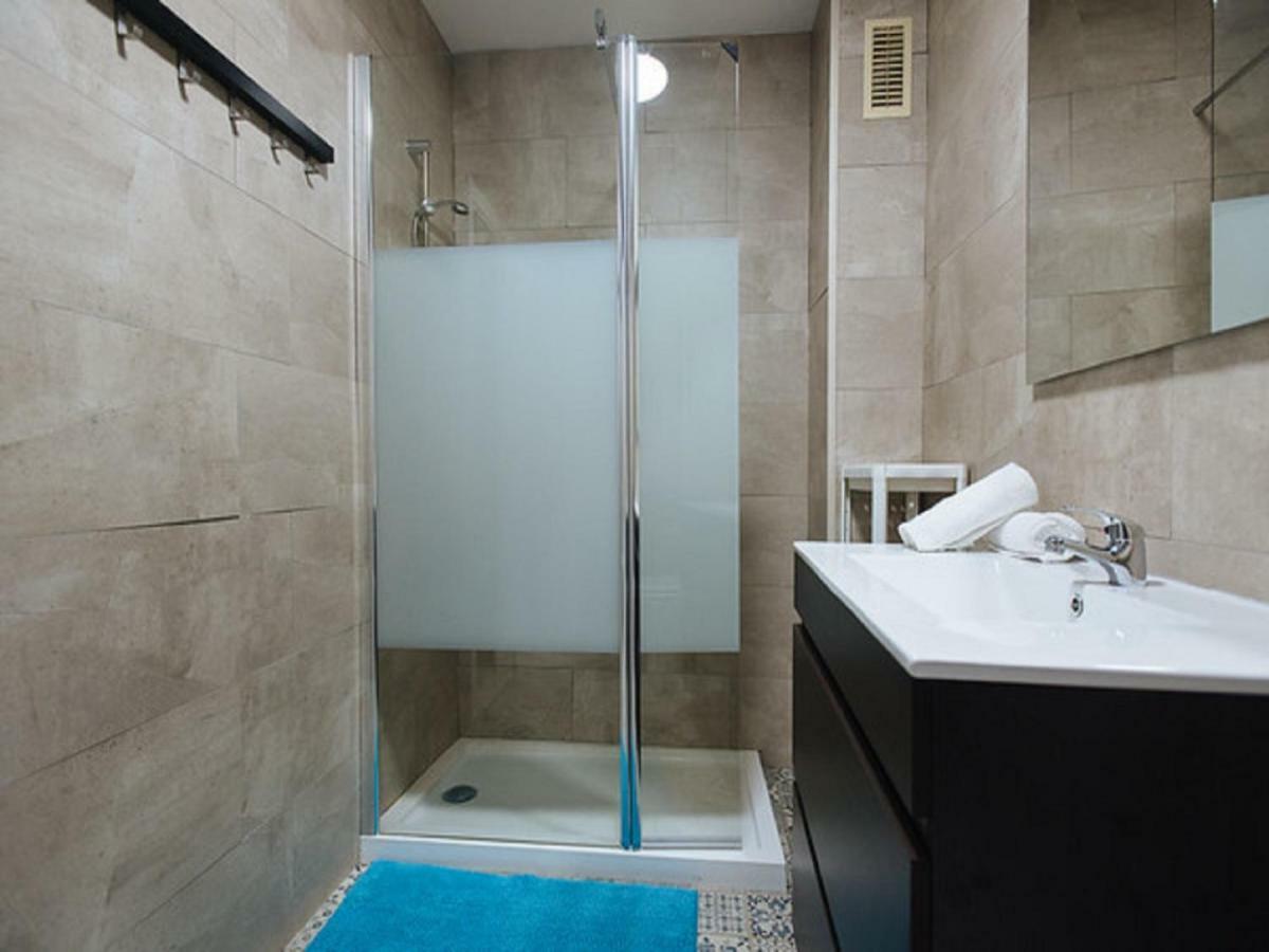Divi Apartments Martinez Montanes Seville Exterior photo
