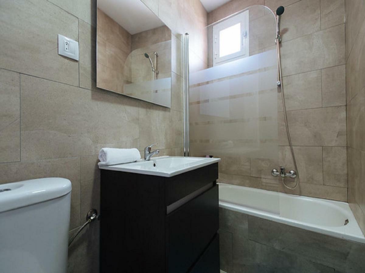 Divi Apartments Martinez Montanes Seville Exterior photo